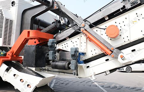 Hydraulic Crawler Travel - Go Where Wheeled Plants Cannot