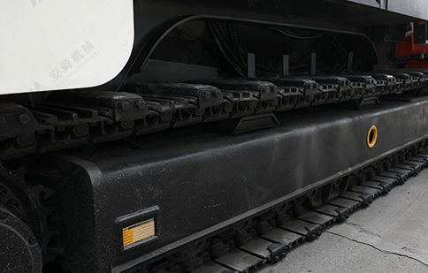 Hydraulic Screen Lift - Fast Access for Maintenance