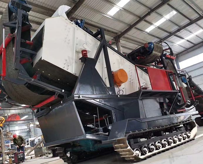 Crawler Screening Plant