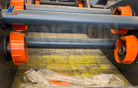 Steep 25–30° Operating Angle for Rapid Drainage